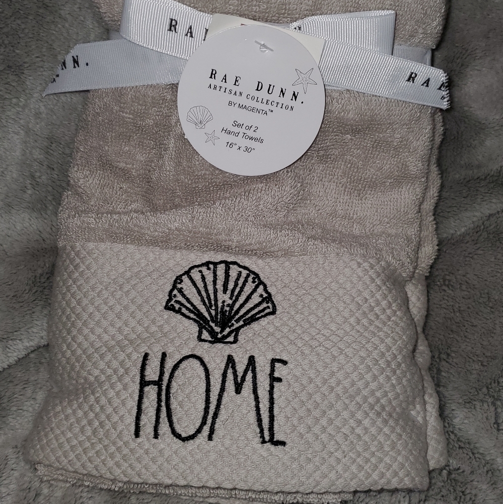 Rae dunn HOME hand towels 🐚🌊